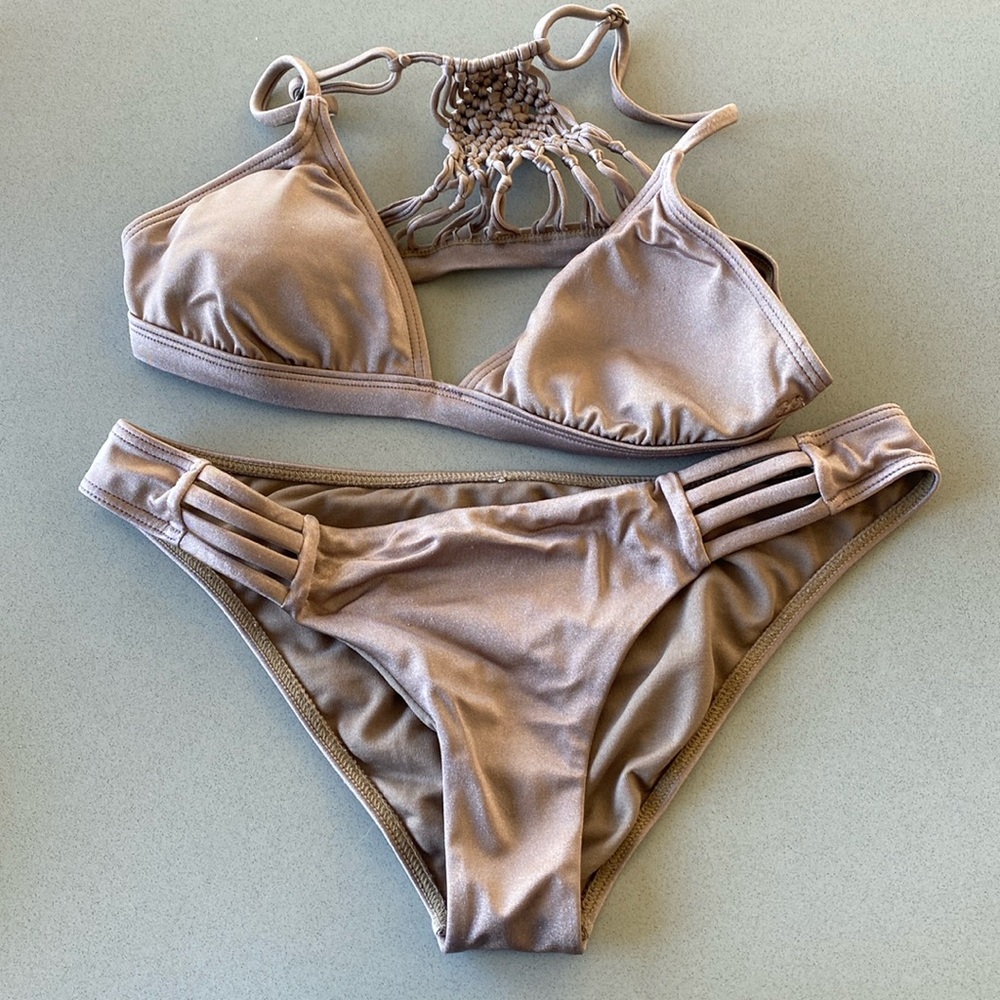 Mauve silky bikini